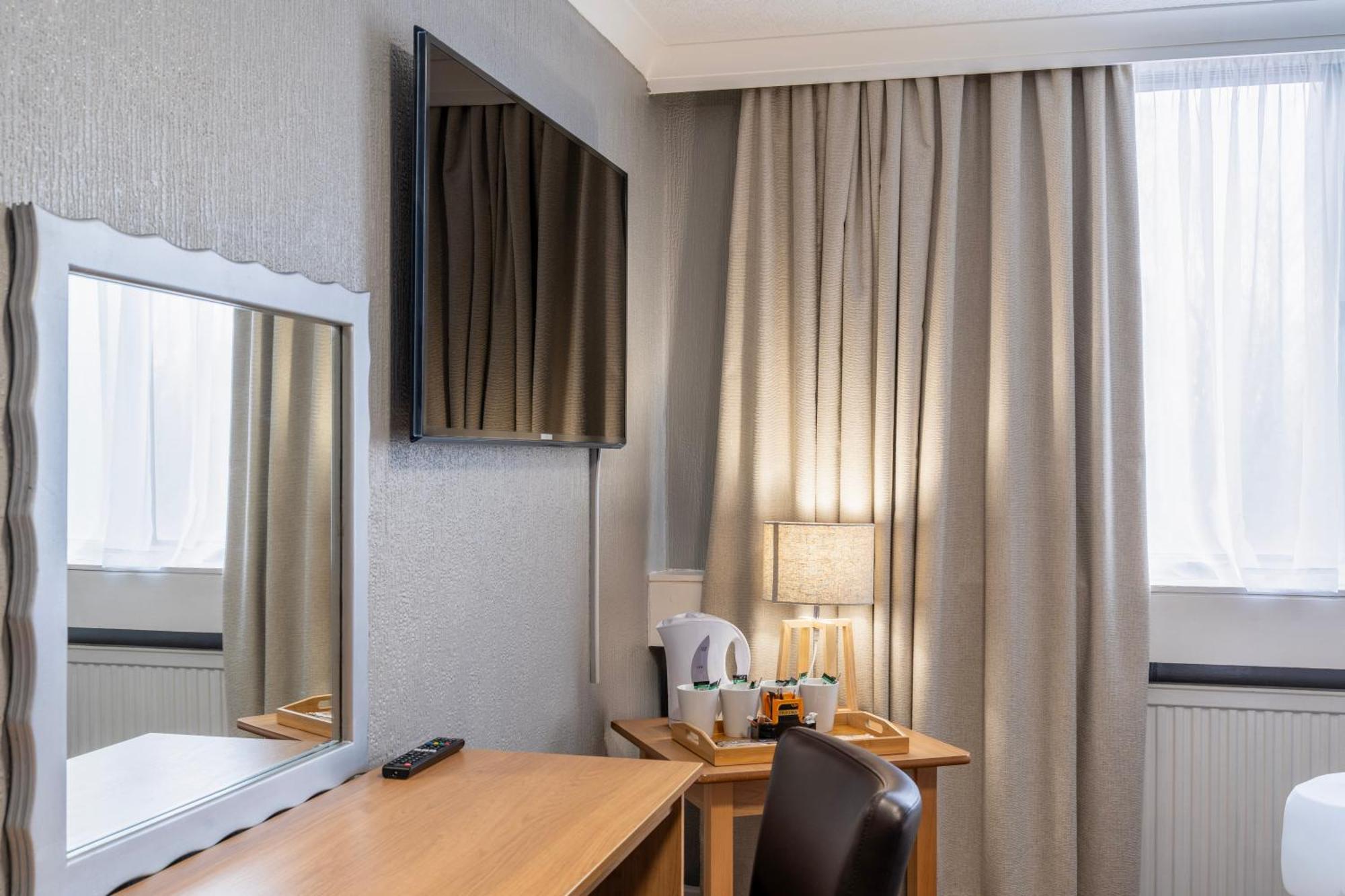 Airport Hotel Манчестер Экстерьер фото